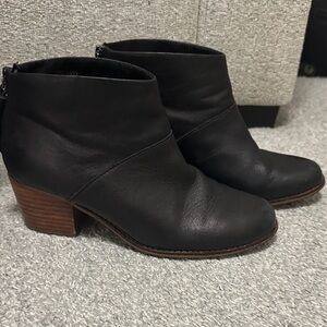 Tom’s Leila Boot 8.5